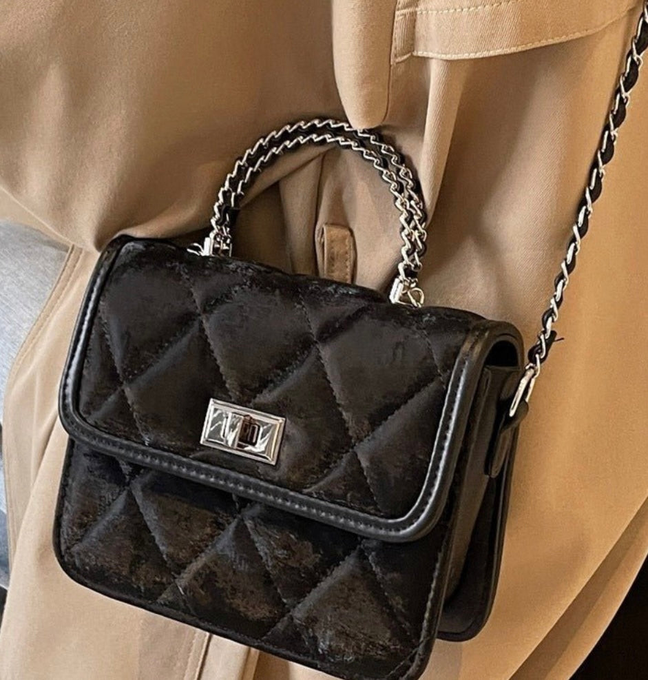 Women's Portable Diamond Chain Messenger Bag